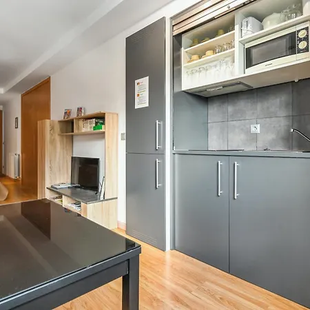 Charming With Mountain View In 40m² *